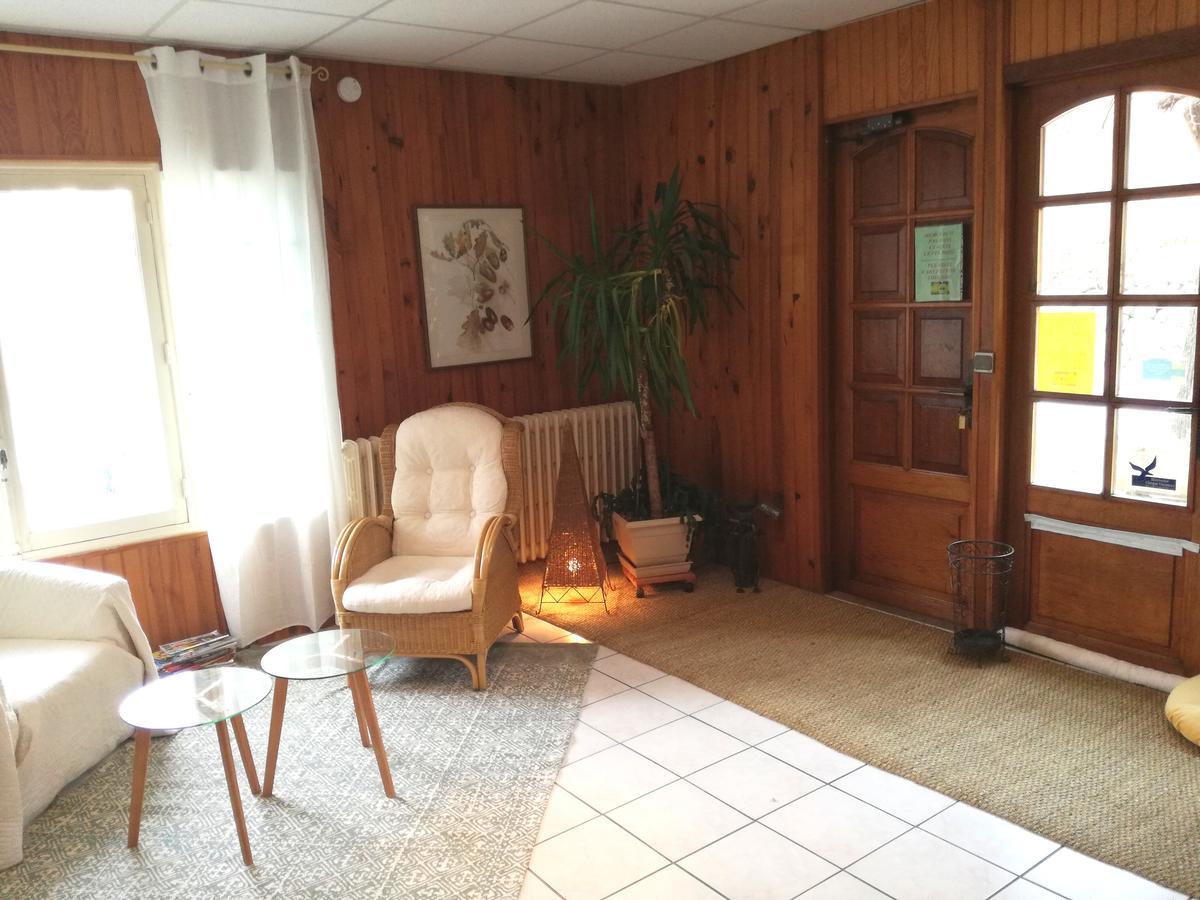 Gites Les Tilleuls Clamensane Exterior photo